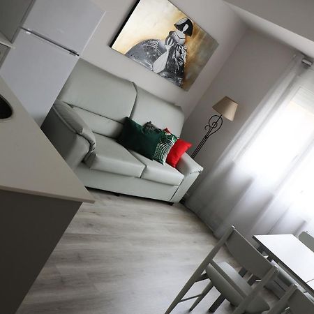 Kasetas Apartment'S Sarria Exterior photo